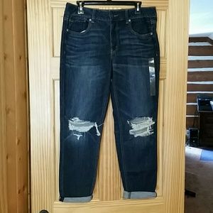 NWT American Eagle distressed capris